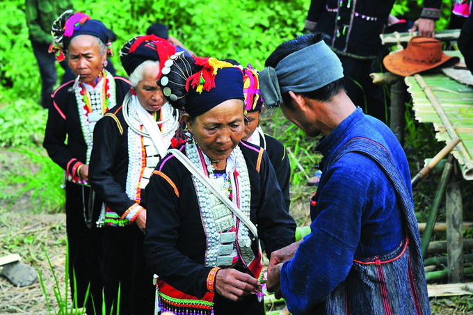 Lễ cầu mùa của người Khơ Mú