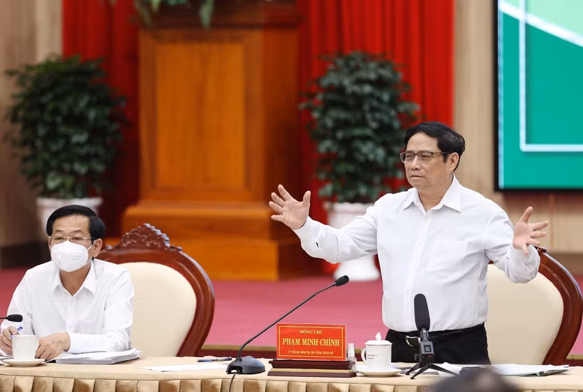 Tại Hội nghị, Thủ tướng Chính phủ Phạm Minh Chính yêu cầu các đại biểu thảo luận, chỉ ra được tiềm năng khác biệt, cơ hội nổi trội, lợi thế cạnh tranh của vùng Đồng bằng sông Cửu Long. Ảnh: Dương Giang - TTXVN