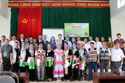 JICA hỗ trợ kỹ thuật trồng tỏi cho đồng bào dân tộc thiểu số tại Nghệ An 