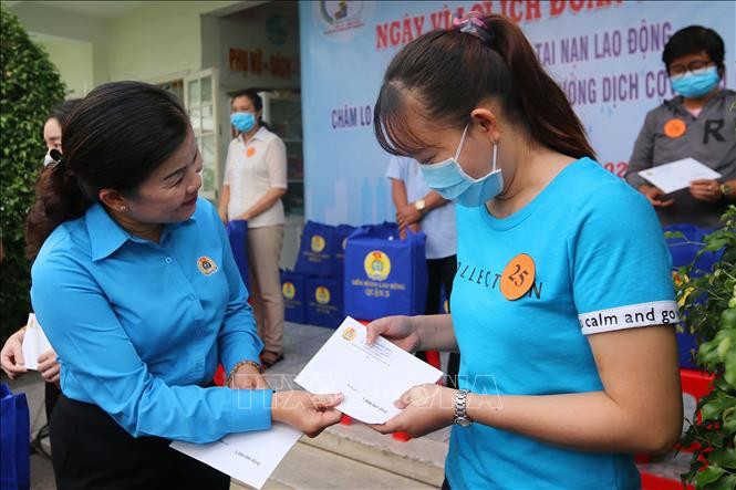 “Tiếp sức” cho người lao động trong mùa dịch: Bài cuối