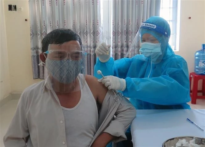 Nâng cao chất lượng chăm sóc sức khỏe người có công với cách mạng, người cao tuổi, trẻ em, người khuyết tật