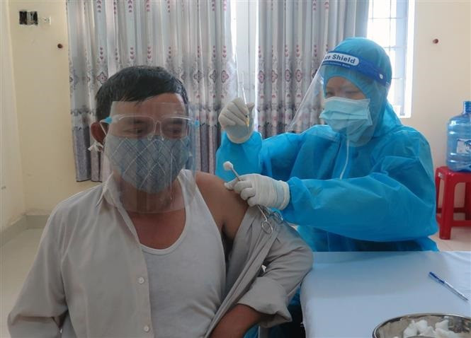 Nâng cao chất lượng chăm sóc sức khỏe người có công với cách mạng, người cao tuổi, trẻ em, người khuyết tật