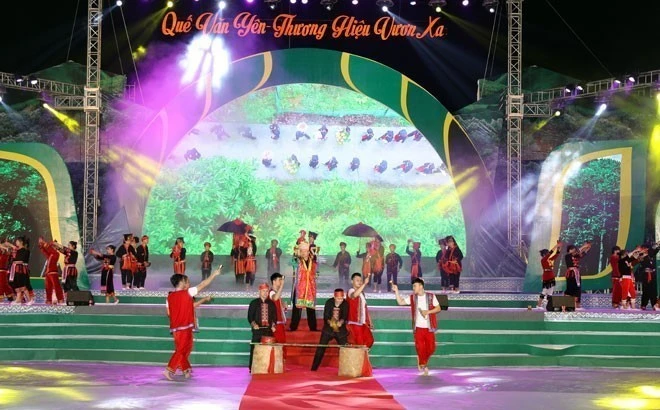 Màn khái quát lịch sử hình thành vùng đất và văn hóa các dân tộc vùng quê Văn Yên. Ảnh: Đức Tưởng - TTXVN