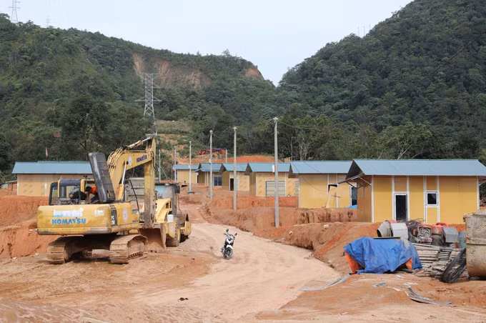 Hiện tại đã có 15 hộ dân bản Pa Cheo đã được bàn giao đất, dựng nhà trên khu tái định cư.
