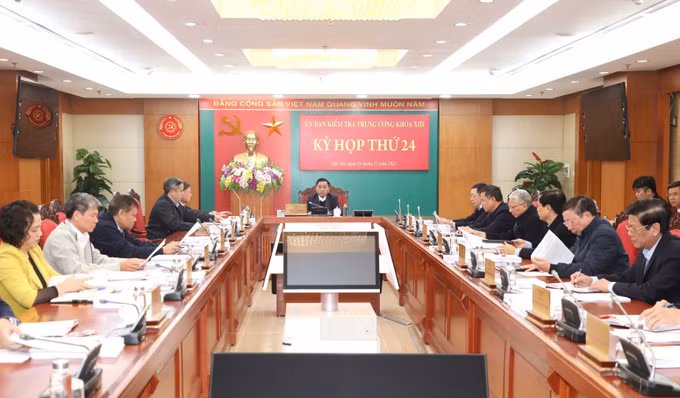Kỳ họp thứ 24 Ủy ban Kiểm tra Trung ương: Kỷ luật cảnh cáo, khiển trách một số tổ chức, cán bộ, đảng viên ảnh 2