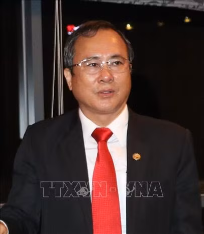 Bộ Chính trị, Ban Bí thư thi hành kỷ luật Ban Thường vụ Tỉnh ủy Bình Dương nhiệm kỳ 2015-2020, Ban Cán sự đảng UBND tỉnh nhiệm kỳ 2016-2021 và một số cá nhân ảnh 1