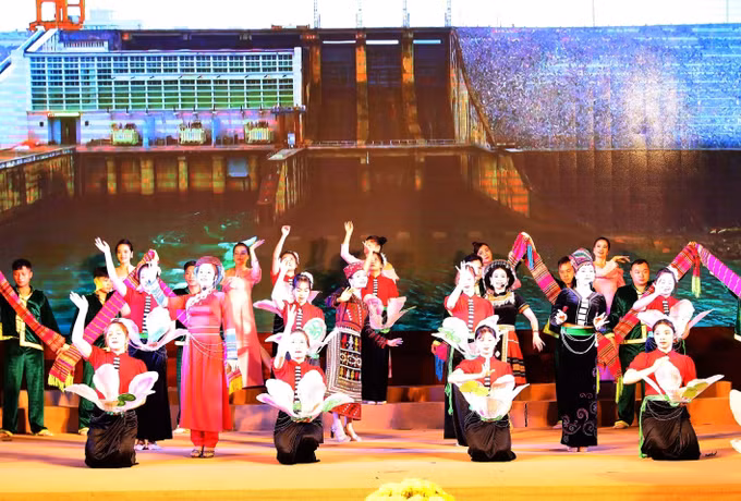Hội thảo khoa học quốc gia “Chiến thắng Tây Bắc 1952 - Tầm vóc lịch sử và bài học kinh nghiệm” ảnh 7