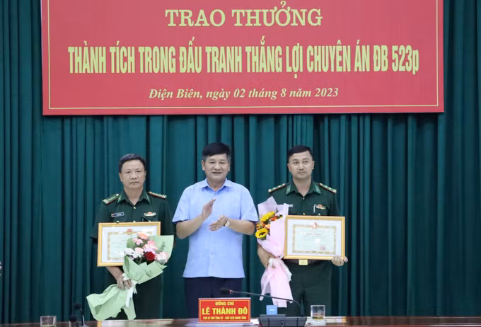 Thưởng nóng Ban chuyên án thuộc Bộ đội Biên phòng tỉnh Điện Biên triệt phá chuyên án ma túy ĐB 523p ảnh 2