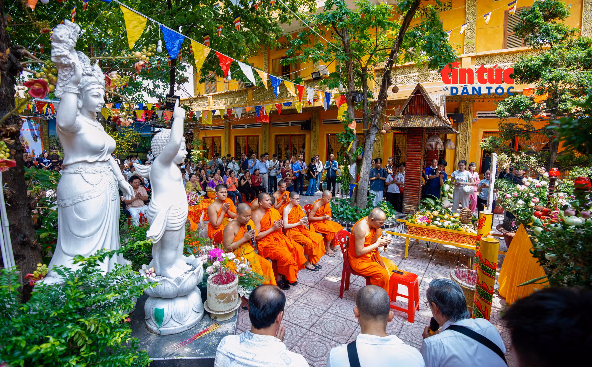 tetkhmer11.jpg