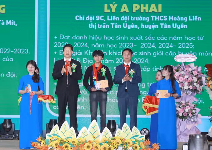 potal-lai-chau-dai-hoi-chau-ngoan-bac-ho-lan-thu-v-nam-2025-7941770.jpg