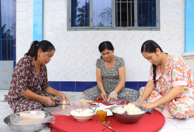 potal-vinh-long-giu-gin-huong-vi-banh-mut-tet-co-truyen-7834301.jpg