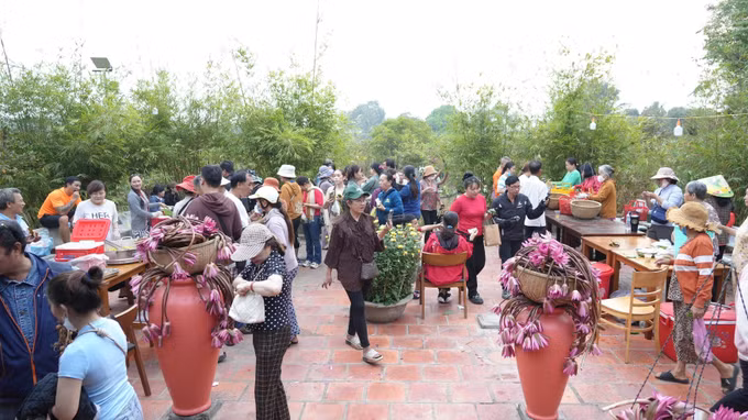 potal-doc-dao-phien-cho-la-o-tay-ninh-7852385.jpg