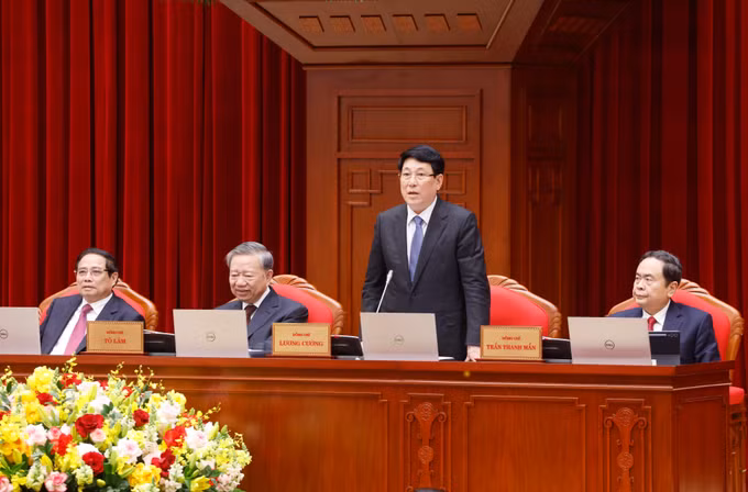 potal-khai-mac-hoi-nghi-lan-thu-11-ban-chap-hanh-trung-uong-dang-khoa-xiii-7963632.jpg