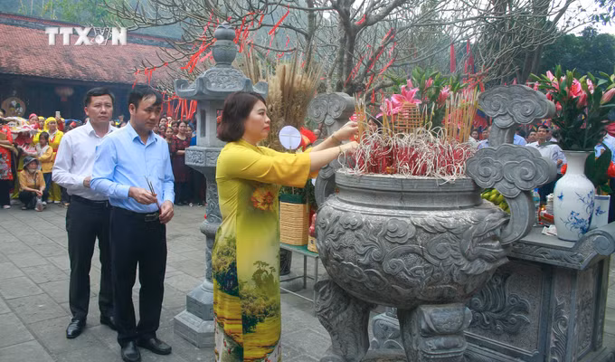 vna_potal_le_hoi_truyen_thong_dong_hoa_lu_7231712.jpg