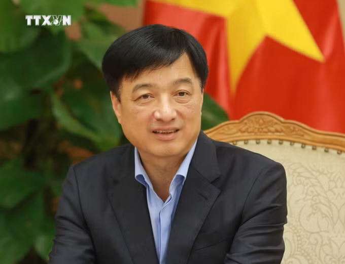 vna_potal_ban_chap_hanh_trung_uong_dang_khoa_xiii_hop_xem_xet_cho_y_kien_ve_cong_tac_can_bo_7541763.jpg