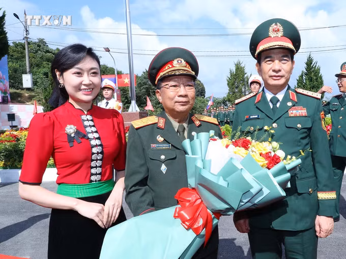 vna_potal_giao_luu_huu_nghi_quoc_phong_bien_gioi_viet_nam_-_lao_lan_thu_2_7664852.jpg
