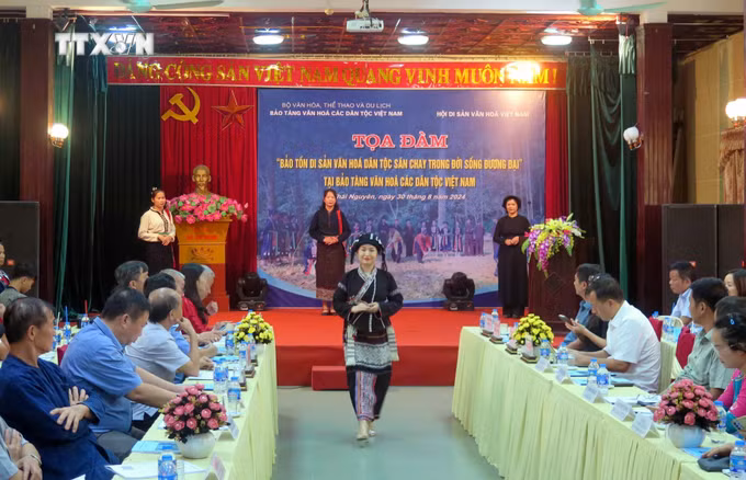 vna_potal_toa_dam_“bao_ton_di_san_van_hoa_dan_toc_san_chay_trong_doi_song_duong_dai”________________________________7566119.jpg