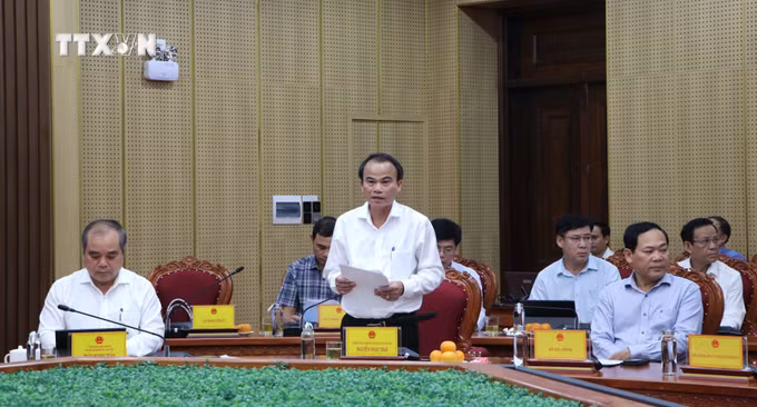 vna_potal_doan_cong_tac_bo_giao_duc_va_dao_tai_lam_viec_voi_tinh_quang_ngai__7429163.jpg