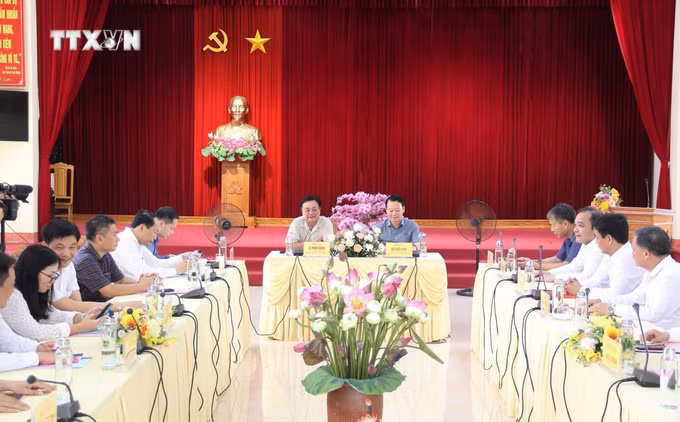 vna_potal_doan_cong_tac_bo_nong_nghiep_va_phat_trien_nong_thon_lam_viec_tai_yen_bai_anh_theo_tin_7444137.jpg