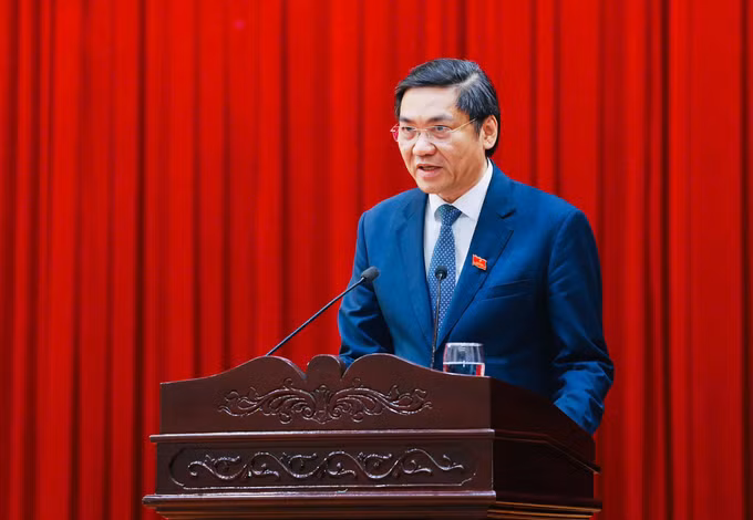 Hoàng Nghĩa Hiếu.jpg
