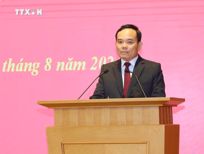 vna_potal_bo_chinh_tri_phan_cong_cac_uy_vien_trung_uong_giu_chuc_truong_ban_kinh_te_trung_uong_va_truong_ban_dan_van_trung_uong_7549274.jpg