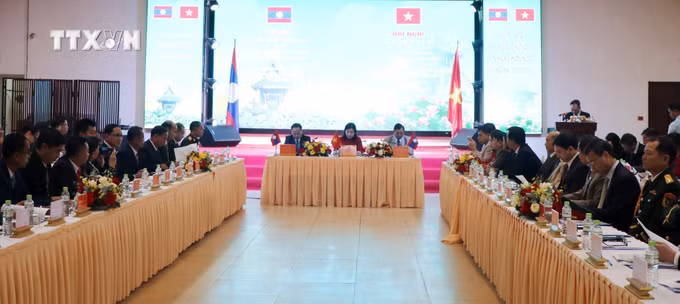 vna_potal_tang_cuong_hop_tac_giua_tinh_kon_tum_viet_nam_voi_tinh_at-ta-pu_va_se_kong_lao_7752515.jpg