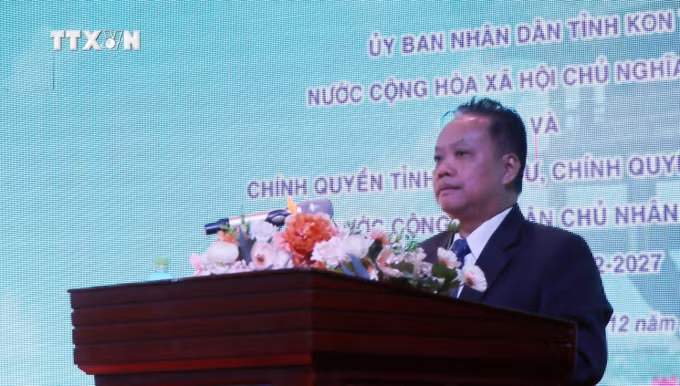 vna_potal_tang_cuong_hop_tac_giua_tinh_kon_tum_viet_nam_voi_tinh_at-ta-pu_va_se_kong_lao_7752522.jpg