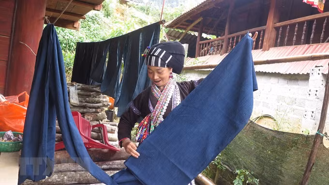 Gìn giữ bản sắc văn hóa dân tộc ít người ở vùng biên viễn ảnh 6
