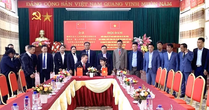 Các xã biên giới Việt Nam - Trung Quốc tăng cường hợp tác ảnh 2
