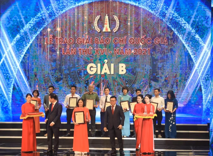 Lễ trao Giải Báo chí quốc gia lần thứ XVI - năm 2021 tôn vinh lao động sáng tạo của người làm báo ảnh 4