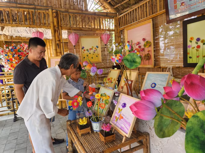 Festival nghề truyền thống Huế: Hồi sinh, phát triển nhiều nghề và làng nghề ảnh 2