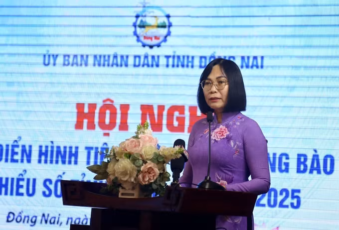 Phó Chủ tịch UBND tỉnh Đồng Nai Nguyễn Thị Hoàng phát biểu tại Hội nghị.