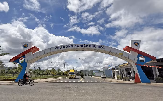phu-hoi-220525.jpg