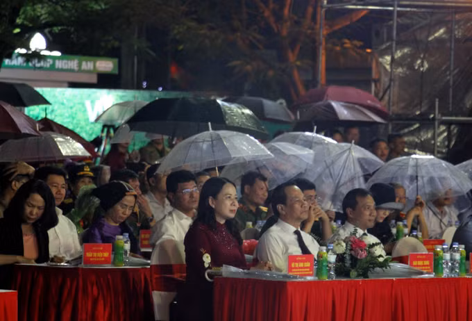 Khai mạc Lễ hội Làng Sen năm 2023 ảnh 1