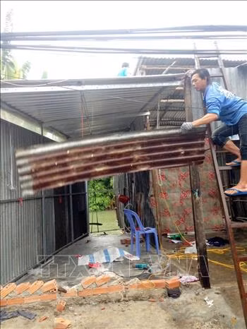 Sạt lở rạch Cái Sao, 15 hộ dân phải di dời khẩn cấp ảnh 2