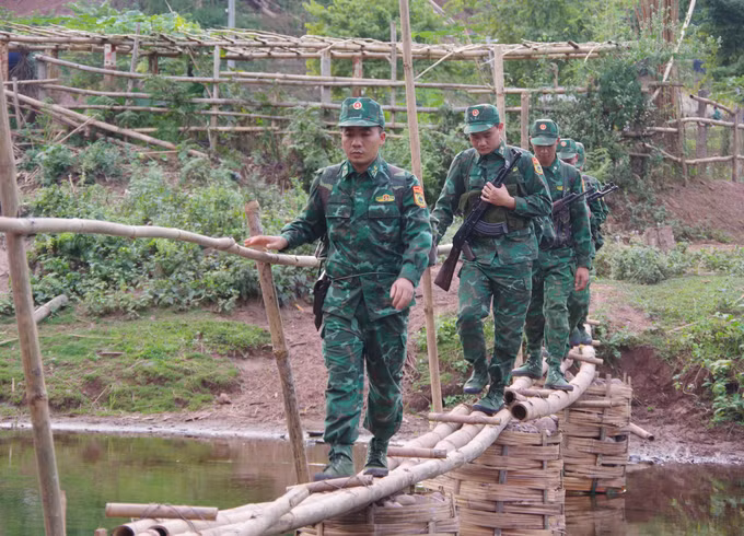 Những chiến sĩ biên phòng “gác” xuân gìn giữ bình yên biên cương Tây Bắc của Tổ quốc ảnh 2