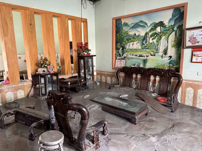 Phối hợp khắc phục sự cố vỡ cống tràn hồ thải Nhà máy tuyển quặng đồng Tả Phời ảnh 5