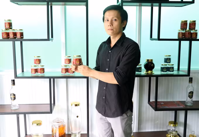 Anh Nguyễn Hoàng Việt nuôi hươu sao lấy nhung thu gần 450 triệu đồng/năm ảnh 5